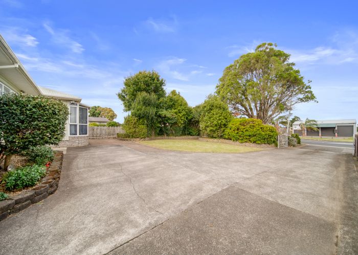  at 286 Kirkbride Road, Mangere, Auckland