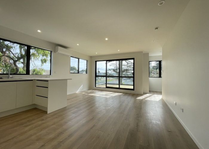  at 10D Erima Avenue, Point England, Auckland City, Auckland