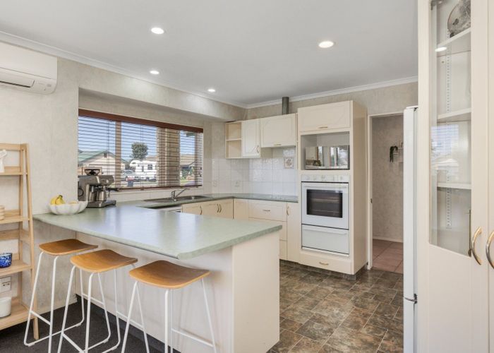  at 16 Sandhurst Drive, Papamoa Beach, Papamoa