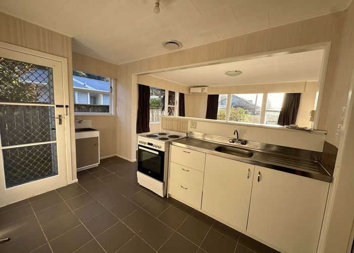  at 6 Owen Street, Boulcott, Lower Hutt, Wellington