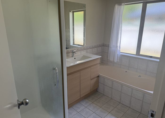  at 4 Vereker Crt, Rototuna, Hamilton, Waikato