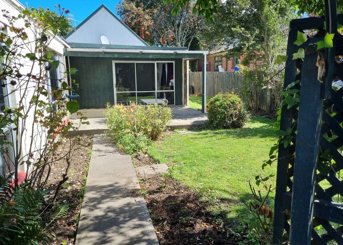  at 2/168 Yaldhurst Road, Sockburn, Christchurch City, Canterbury