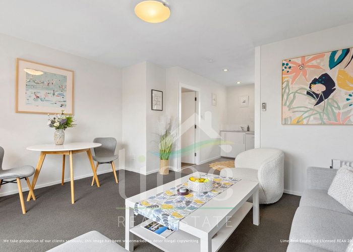  at 4/15A Marriner Street, Sumner, Christchurch