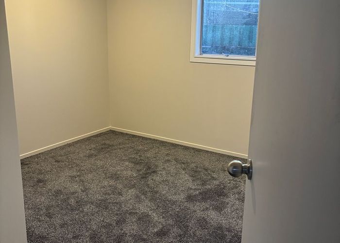  at 5 Treviso Place, Clover Park, Manukau City, Auckland