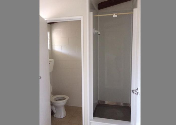  at 2/17 Jellicoe Road, Manurewa, Auckland