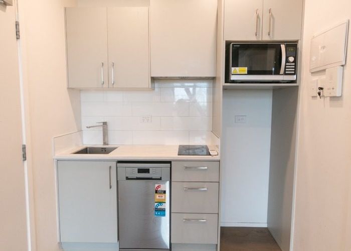  at 810b/770 Great South Road, Wiri, Manukau City, Auckland