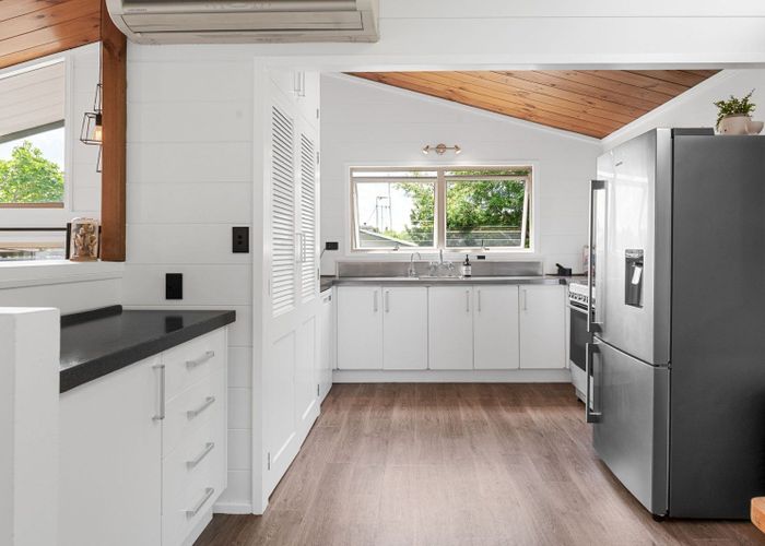  at 17 Hazelwood Avenue, Dinsdale, Hamilton, Waikato