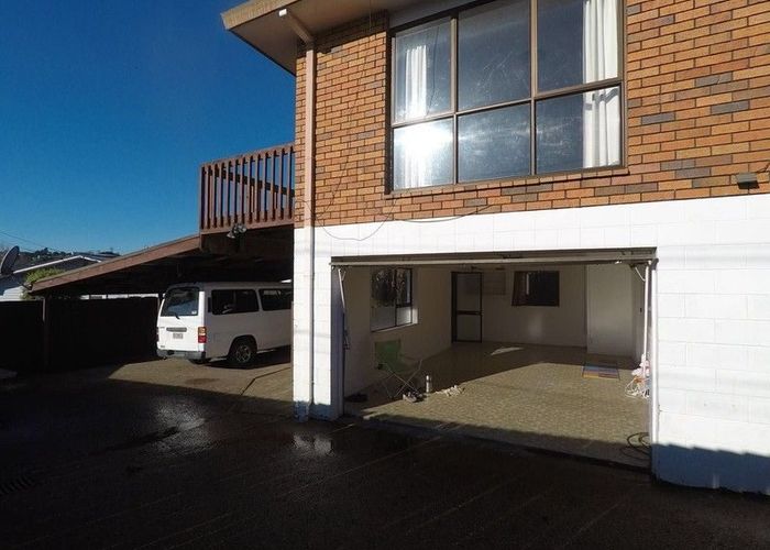  at 2/15 Marshall Liang Ave, Mount Roskill, Auckland City, Auckland