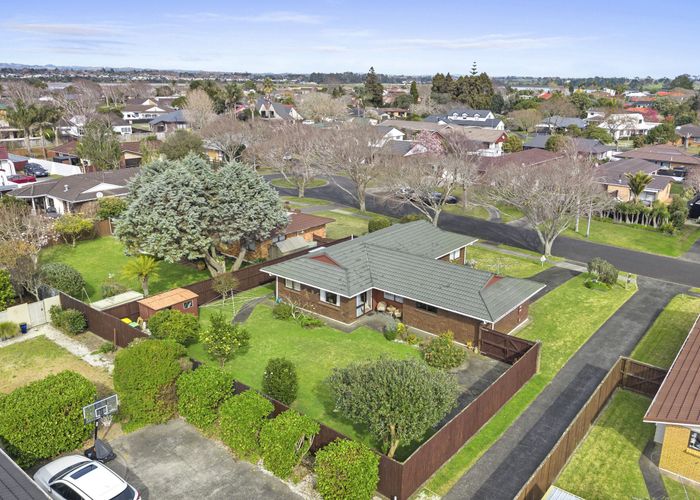  at 16 Donzella Place, Conifer Grove, Papakura, Auckland