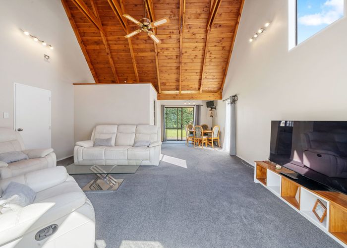  at 75 Carnoustie Drive, Wattle Downs, Manukau City, Auckland