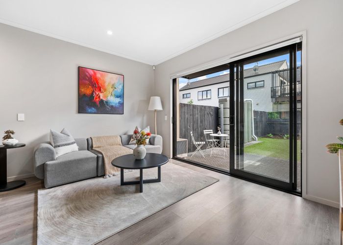  at 5 Kerewhenua Crescent, Hobsonville, Waitakere City, Auckland