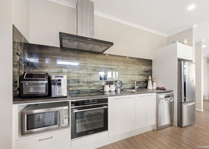  at 6 Derg Place, East Tamaki, Auckland