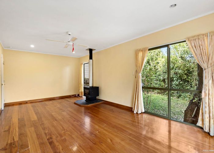  at 2/641 Richardson Road, Mount Roskill, Auckland