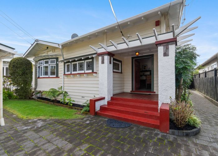  at 3 Tennyson Street, Mount Eden, Auckland City, Auckland