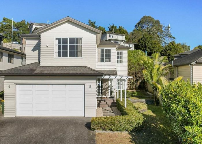  at 38 Bur Oak Terrace, Schnapper Rock, Auckland