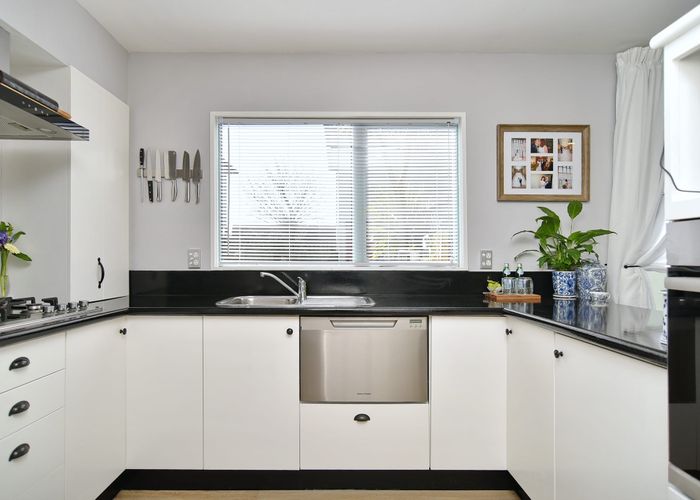  at 5/19 Longley Place, Addington, Christchurch