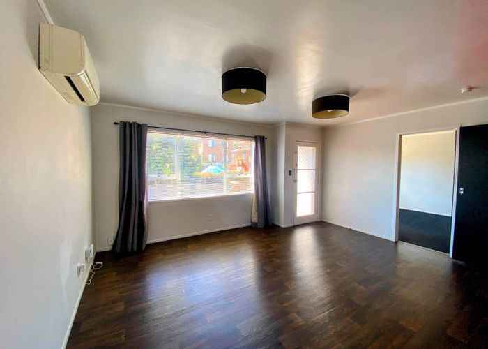  at 2/14 Whitmore Road, Mount Roskill, Auckland