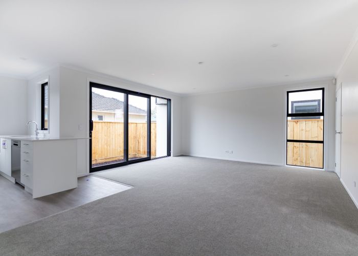  at 215 Stokes Valley Road, Stokes Valley, Lower Hutt, Wellington