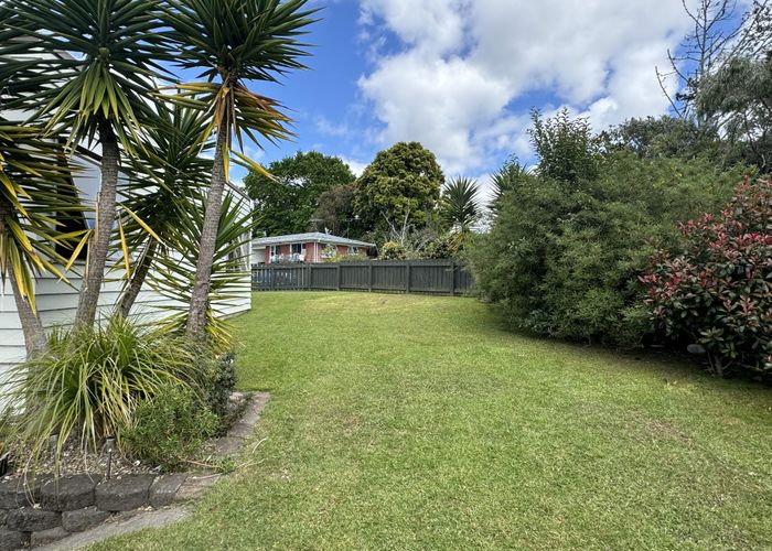  at 2B Hatherlow Street, Glenfield, North Shore City, Auckland