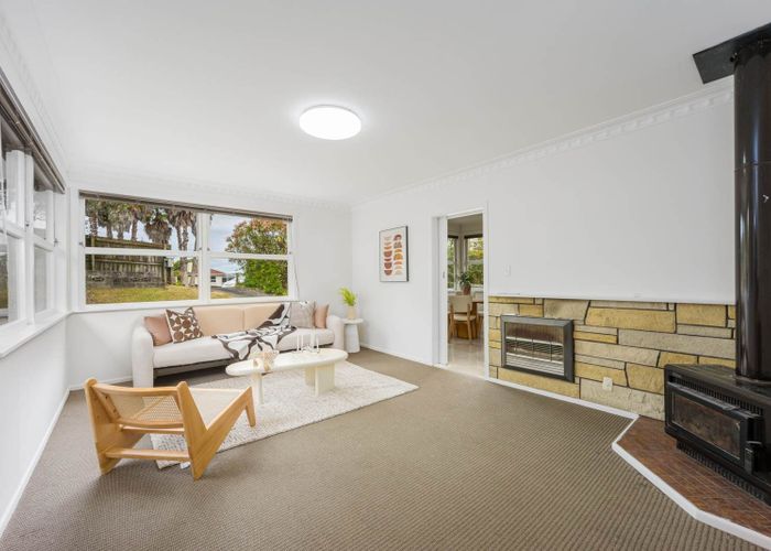  at 14 Sunhaven Avenue, Glenfield, Auckland