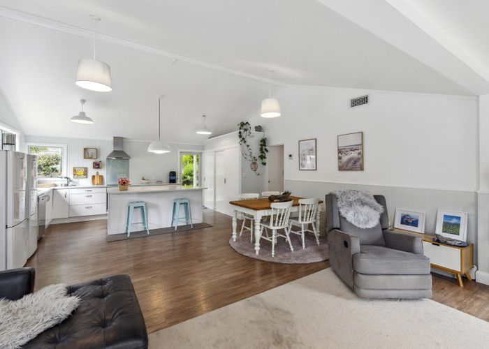  at 10 Clunie Avenue, Raumati South, Paraparaumu