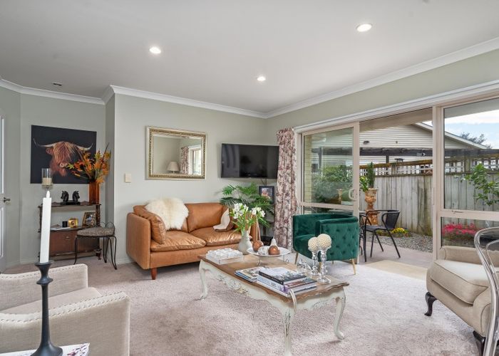  at 42A Cambridge Terrace, Masterton