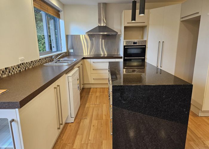  at 16A Rossmore Terrace, Cashmere, Christchurch City, Canterbury