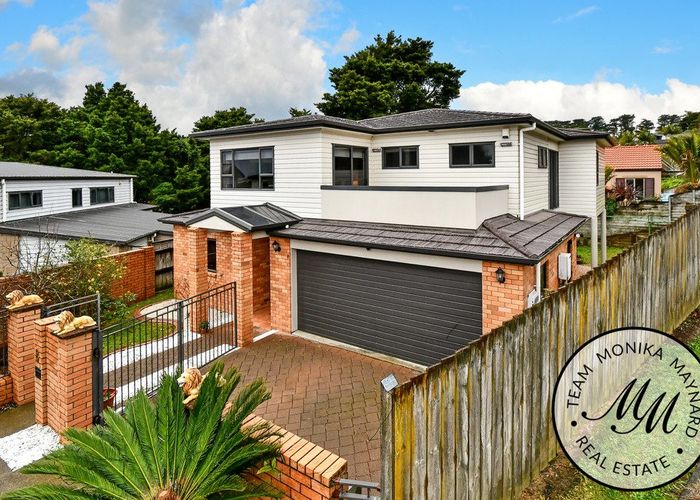  at 8 Alcove Place, Totara Heights, Manukau City, Auckland