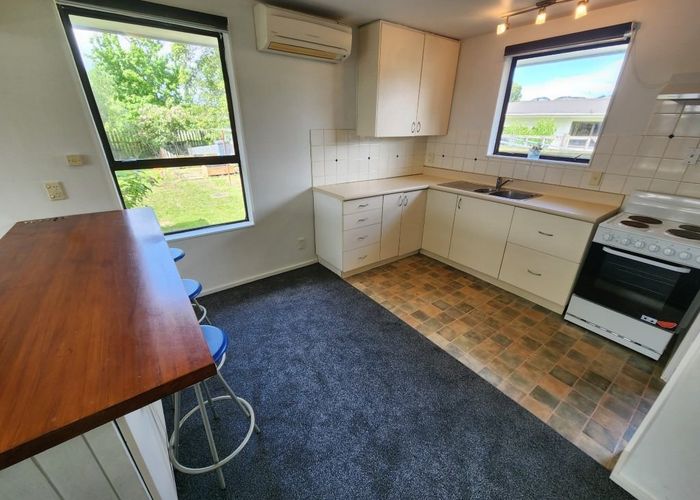  at 2/156 Hendersons Road, Hoon Hay, Christchurch