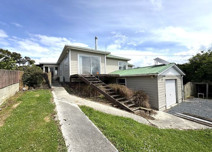  at 9 Cargill Street, Owaka, Clutha, Otago