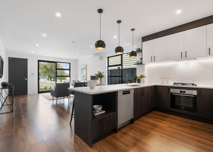  at 10C Egret Court, Unsworth Heights, North Shore City, Auckland