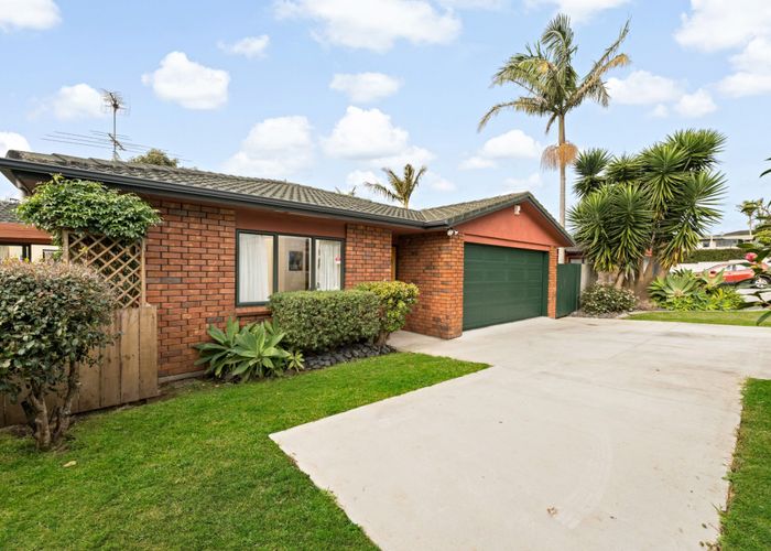  at 11 Kohanga Road, Mangere Bridge, Auckland