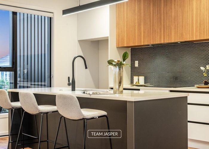  at 1/48 St Johns Road, Meadowbank, Auckland City, Auckland