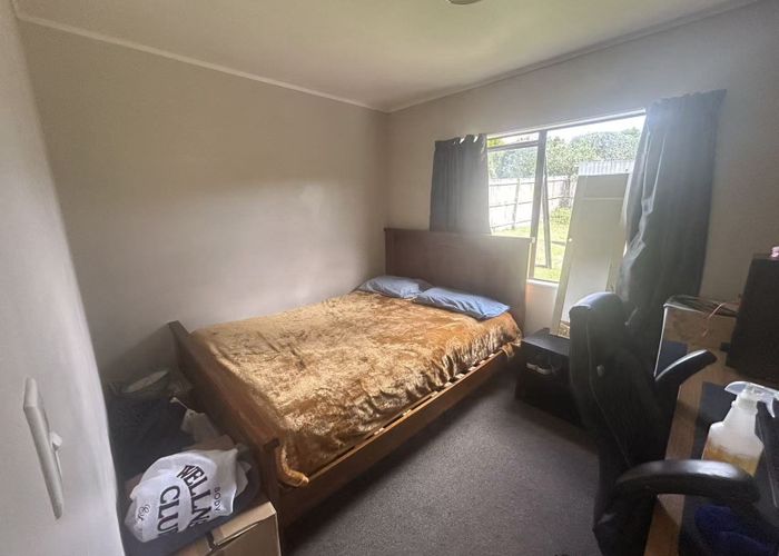  at 1/21 Lowtherhurst Road, Massey, Waitakere City, Auckland