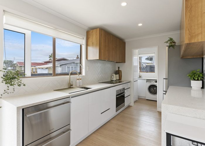  at 1A Ferndown Avenue, Papatoetoe, Auckland
