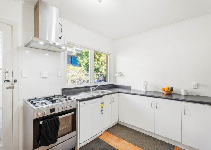  at 2/12 Quona Avenue, Mount Roskill, Auckland City, Auckland