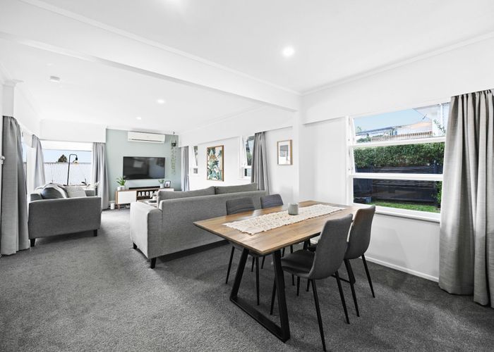  at 10 Thomson Avenue, Dinsdale, Hamilton