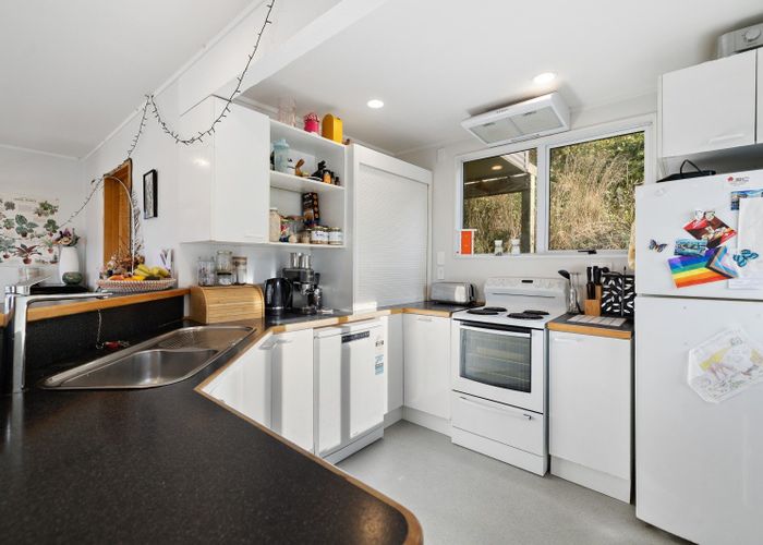  at 32 Avalon Crescent, Fernhill, Queenstown-Lakes, Otago