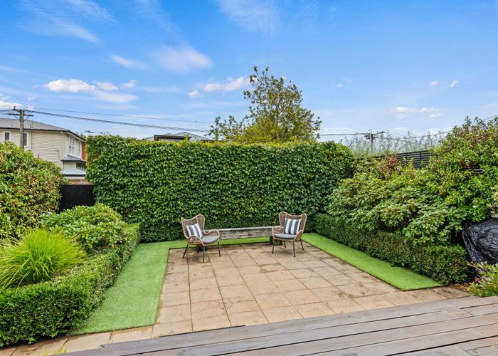  at 110 Leinster Road, Merivale, Christchurch City, Canterbury