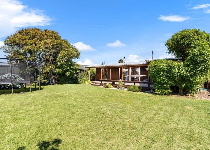  at 33 Hadley Wood Drive, Wattle Downs, Manukau City, Auckland