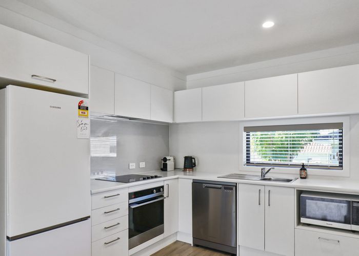  at 16D Putini Road, Mangere Bridge, Auckland