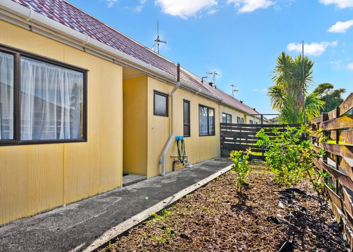  at 2/10 Park Avenue, Kensington, Whangarei, Northland