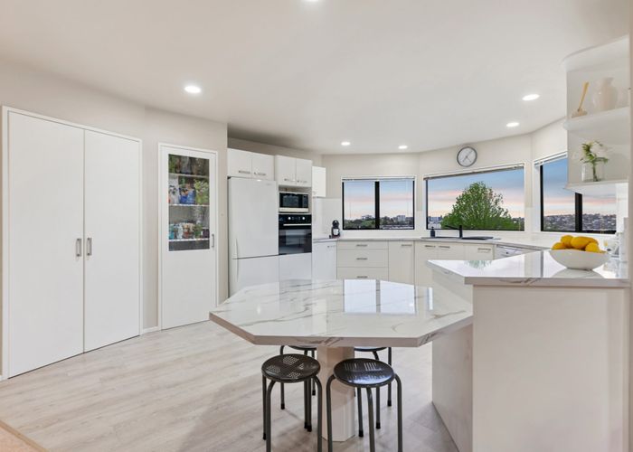  at 11 Pigeonwood Lane, Albany, North Shore City, Auckland