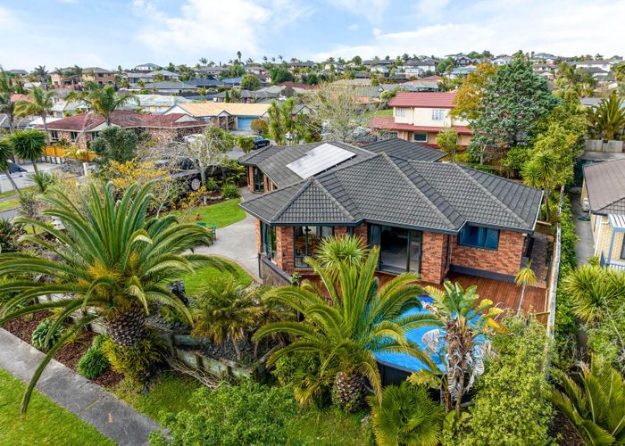  at 54 Roy Maloney Drive, Henderson, Auckland