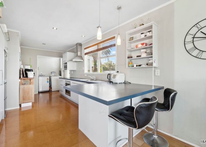  at 18A Dallinghoe Crescent, Milford, North Shore City, Auckland