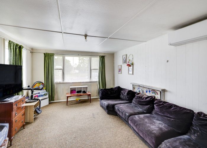  at 310 Lowe Street, Camberley, Hastings