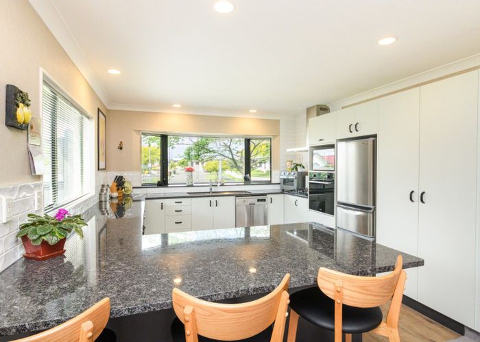  at 9 Montana Way, Milson, Palmerston North