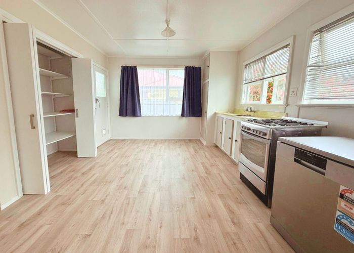  at 8 Hukatai Street, Elsdon, Porirua