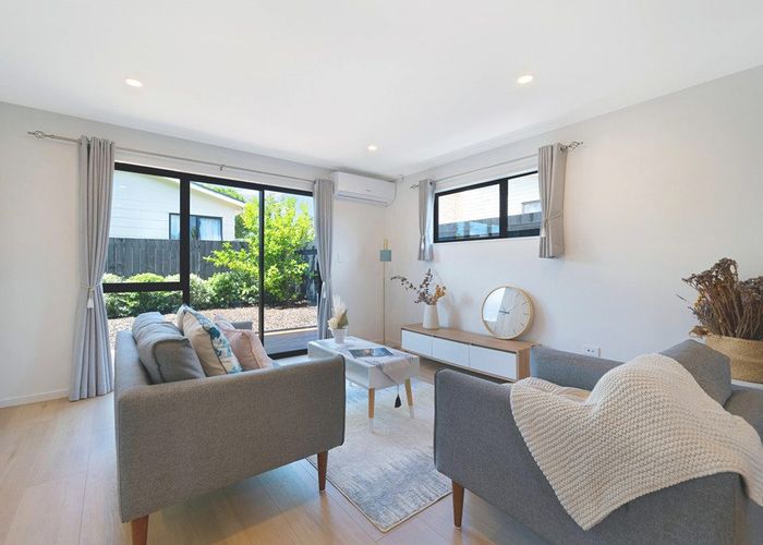  at 7/17 Rewarewa Road, Te Atatu Peninsula, Waitakere City, Auckland