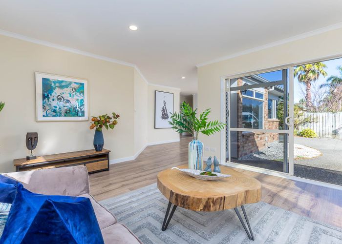  at 32 Dan Tori Place, Orewa, Orewa